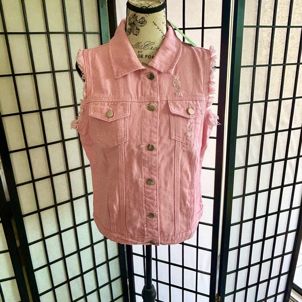 NWT Leyoutx Pink Distressed Barbiecore Festival Denim Vest - Size M NWT